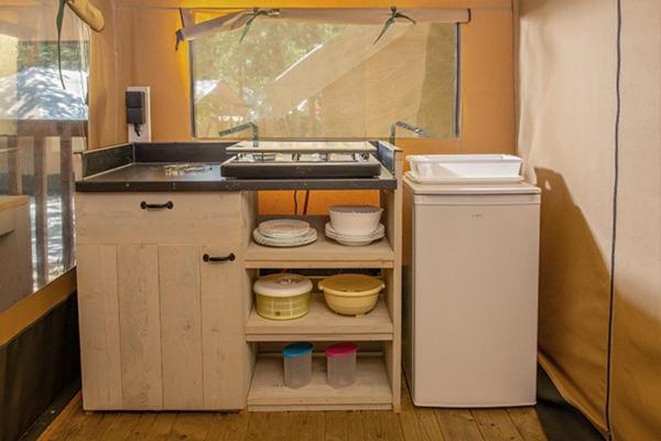 Camping Chateau De Galaure Chateauneuf-de-Galaure الغرفة الصورة