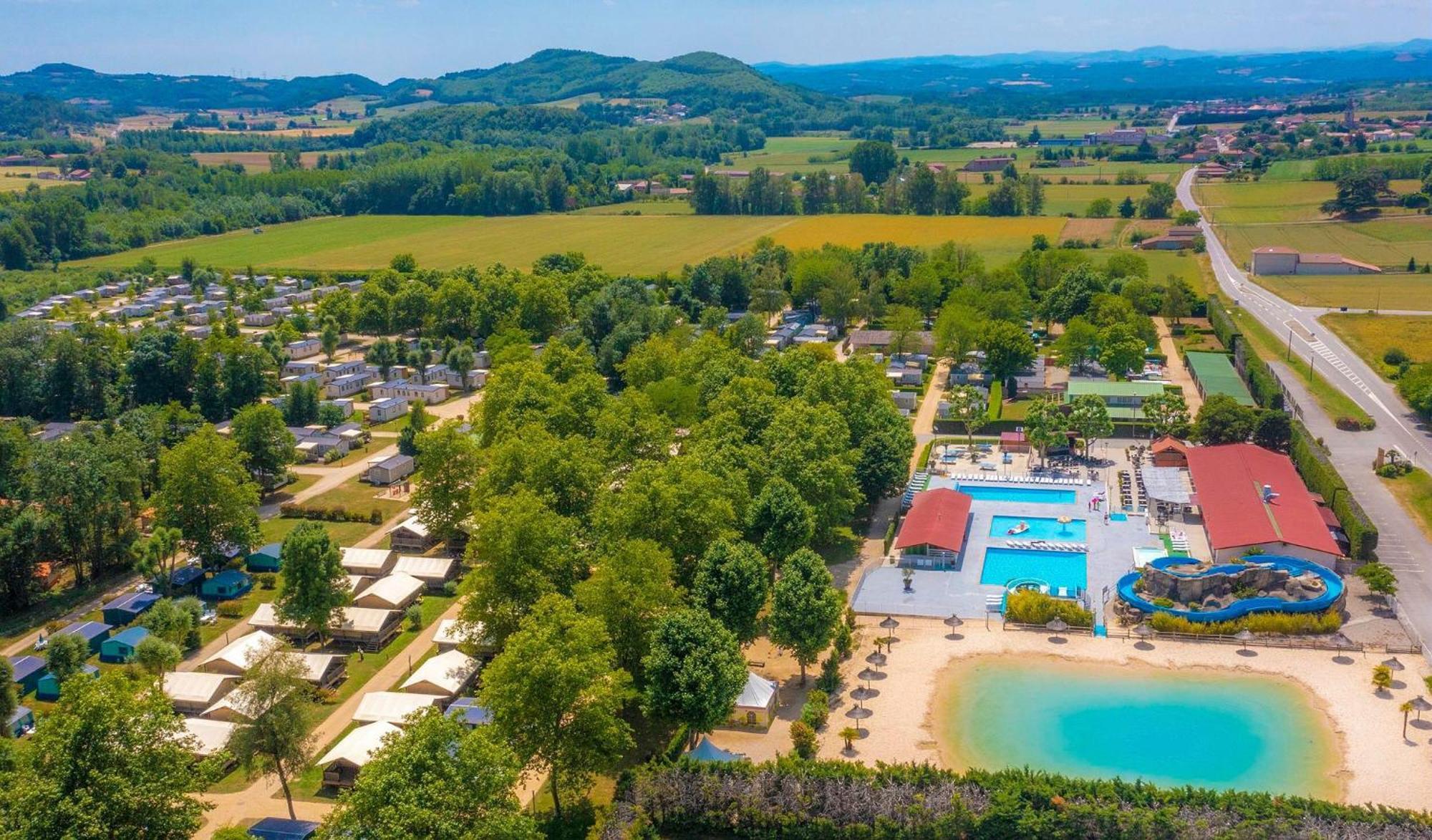 Camping Chateau De Galaure Chateauneuf-de-Galaure المظهر الخارجي الصورة